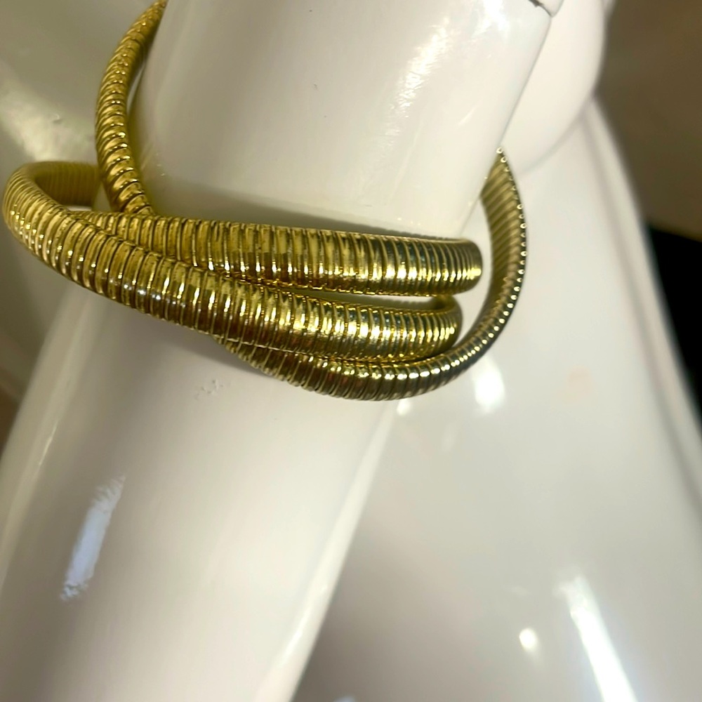 Gold bracelet